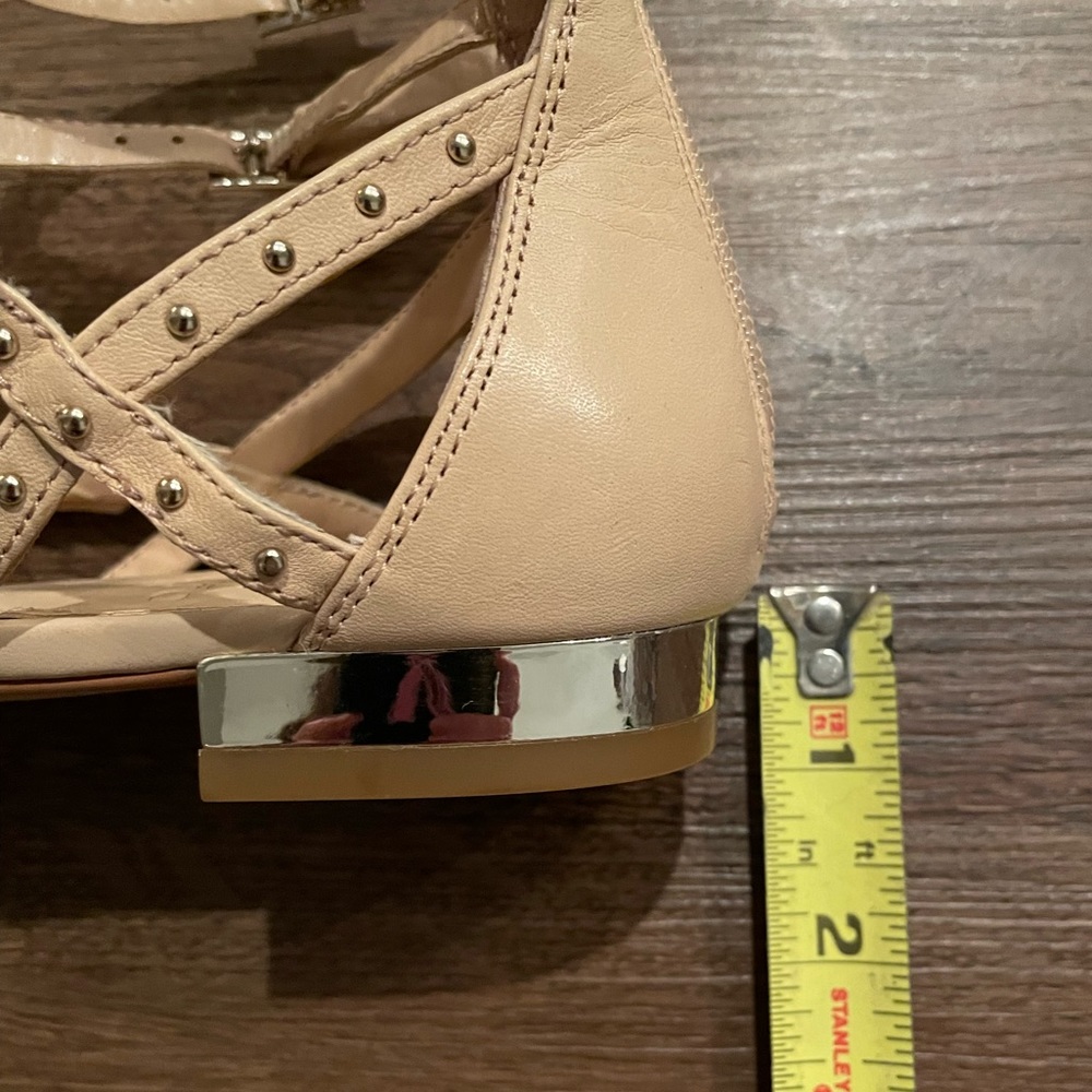 New Vince Camuto ankle tan sandals - Picture 6 of 6